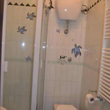 And Center Apartment Sorrento